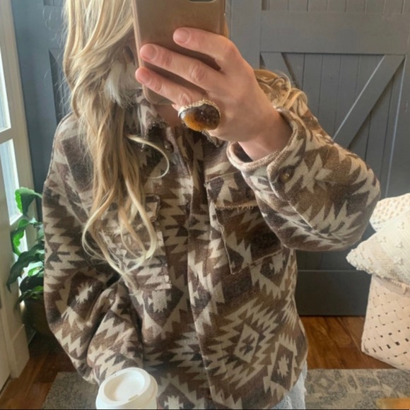 New Aztec Native Print Flannel Shirt Shacket Western Jacket Coat Vintage… - Picture 5 of 5